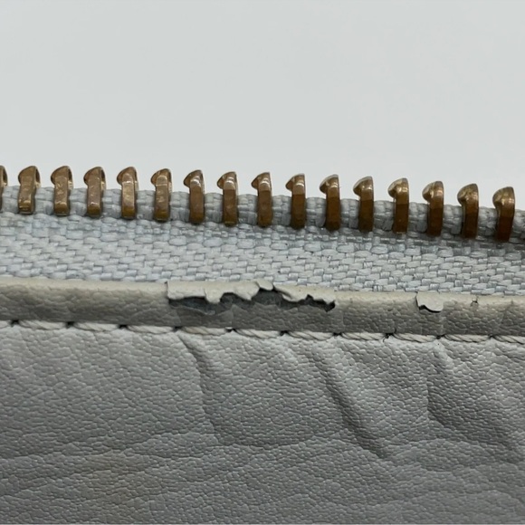 Auth Louis Vuitton  Monogram Vernis Gris Columbus M91028 Tote Bag GUC - Picture 16 of 17